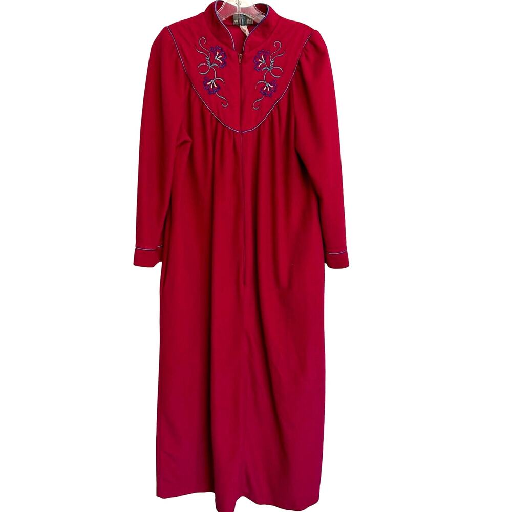 Amanda Stewart‎ Intimates Vintage Robe Fushia With Blue Trim Embroidered Size M